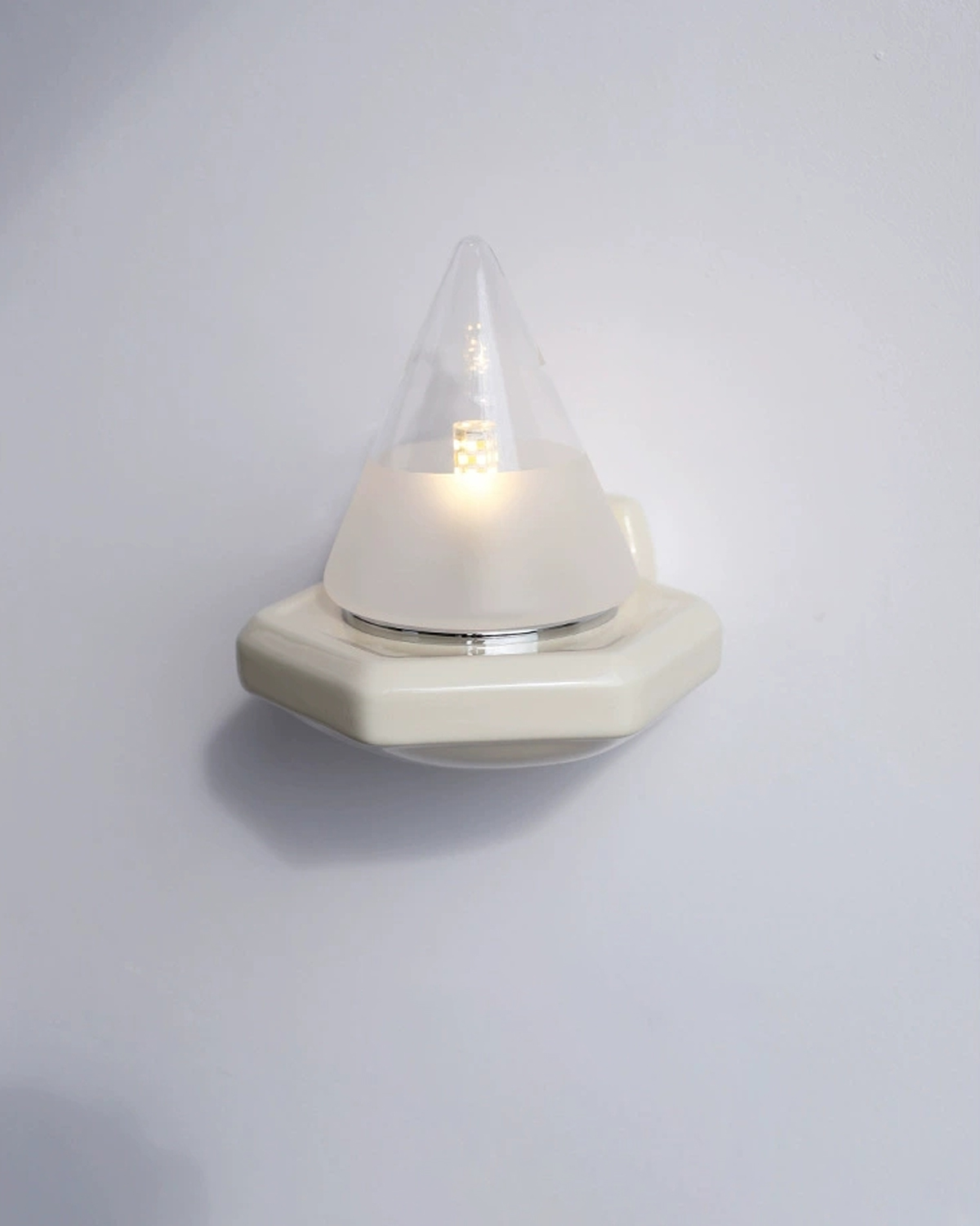 Allure Cone Wall Lamp