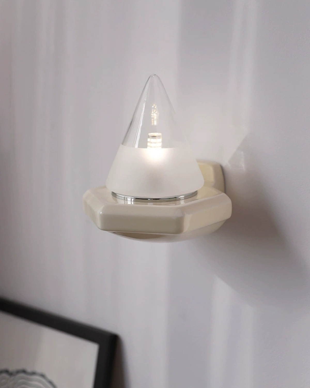 Allure Cone Wall Lamp