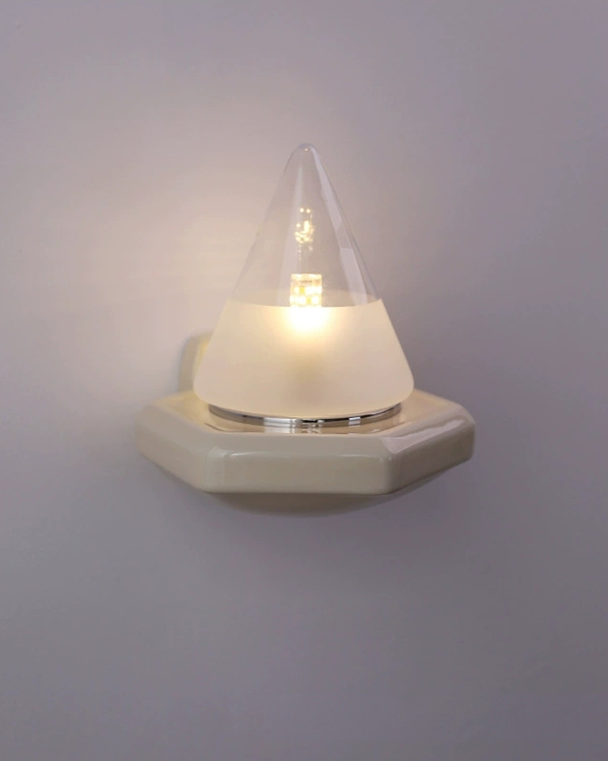 Allure Cone Wall Lamp