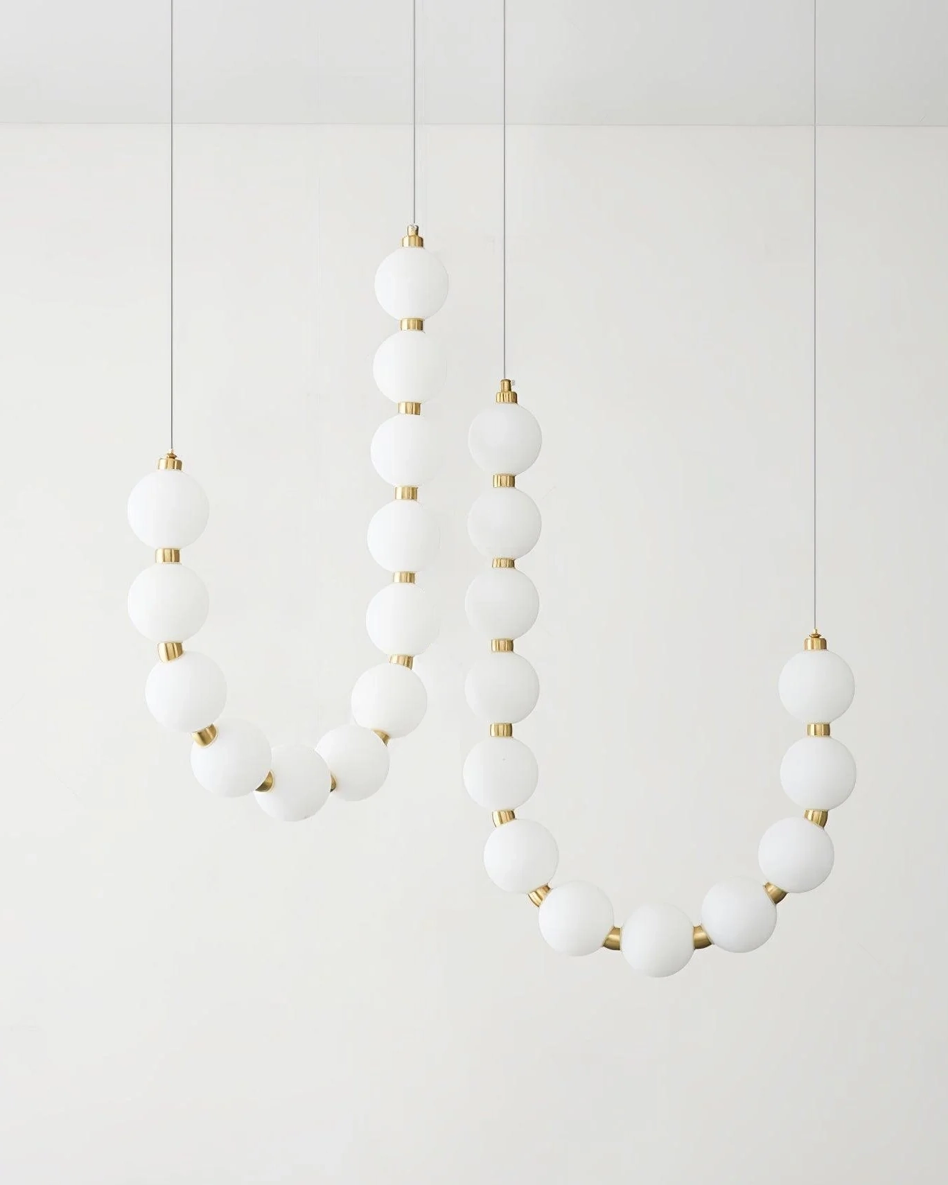 Acrylic Pearl Necklace Chandelier