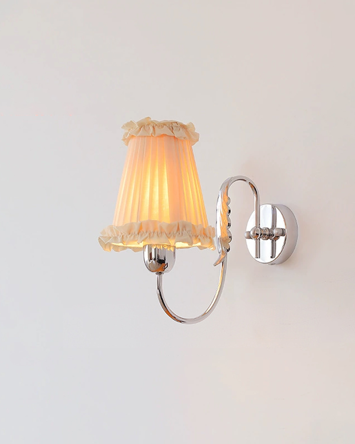 Pleated Ruffle Wall Sconce