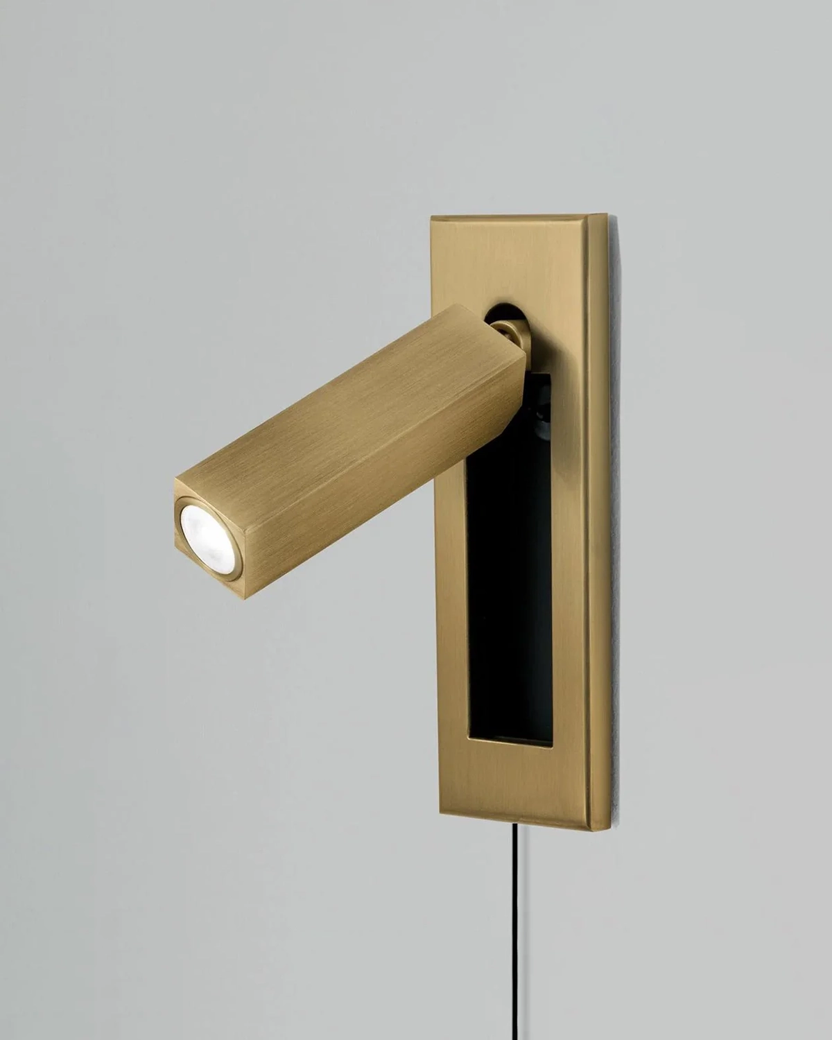 Embedded Bedside Sconce