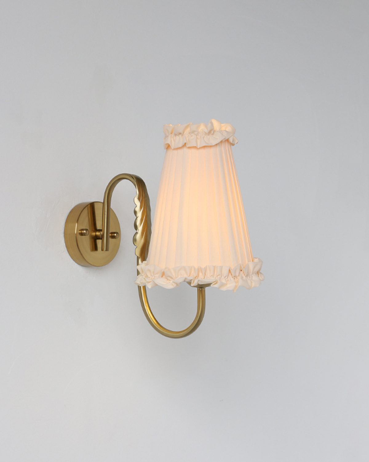 Pleated Ruffle Wall Sconce