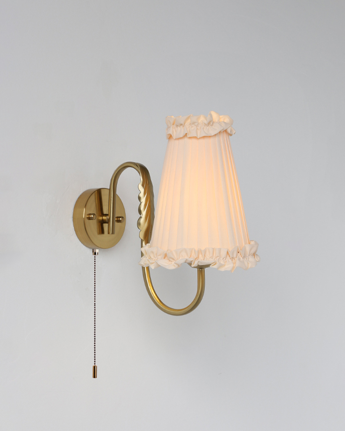 Pleated Ruffle Wall Sconce
