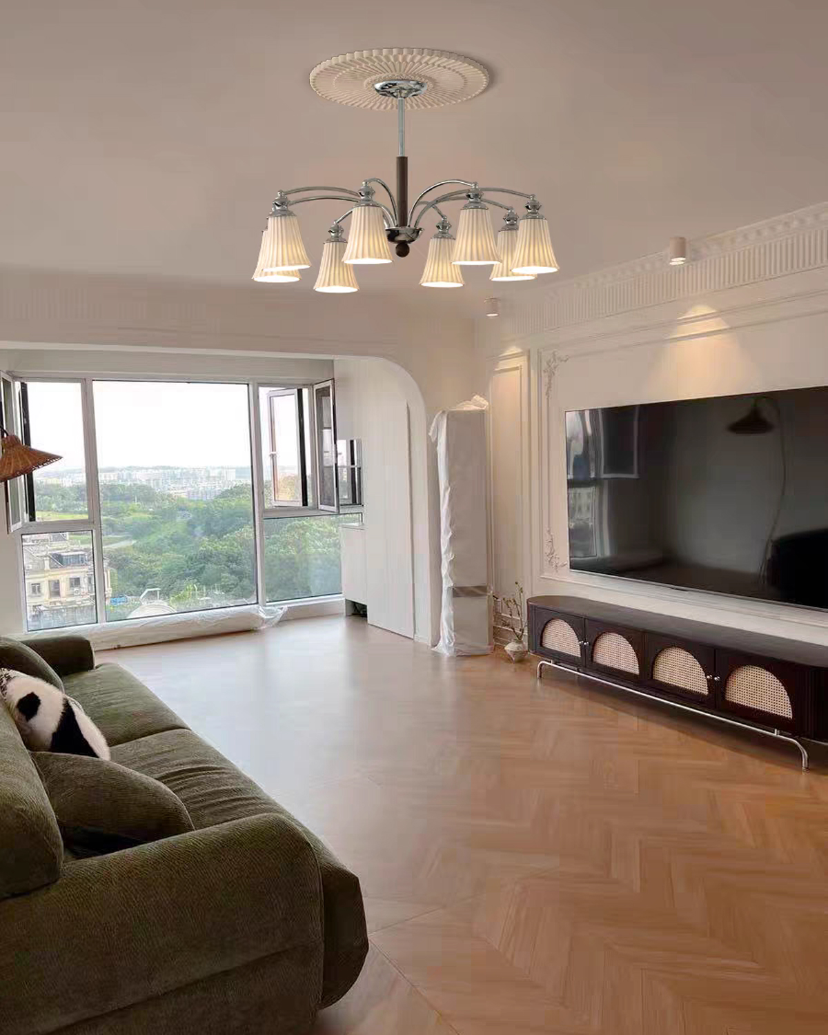 Linden Ceramic Chandelier