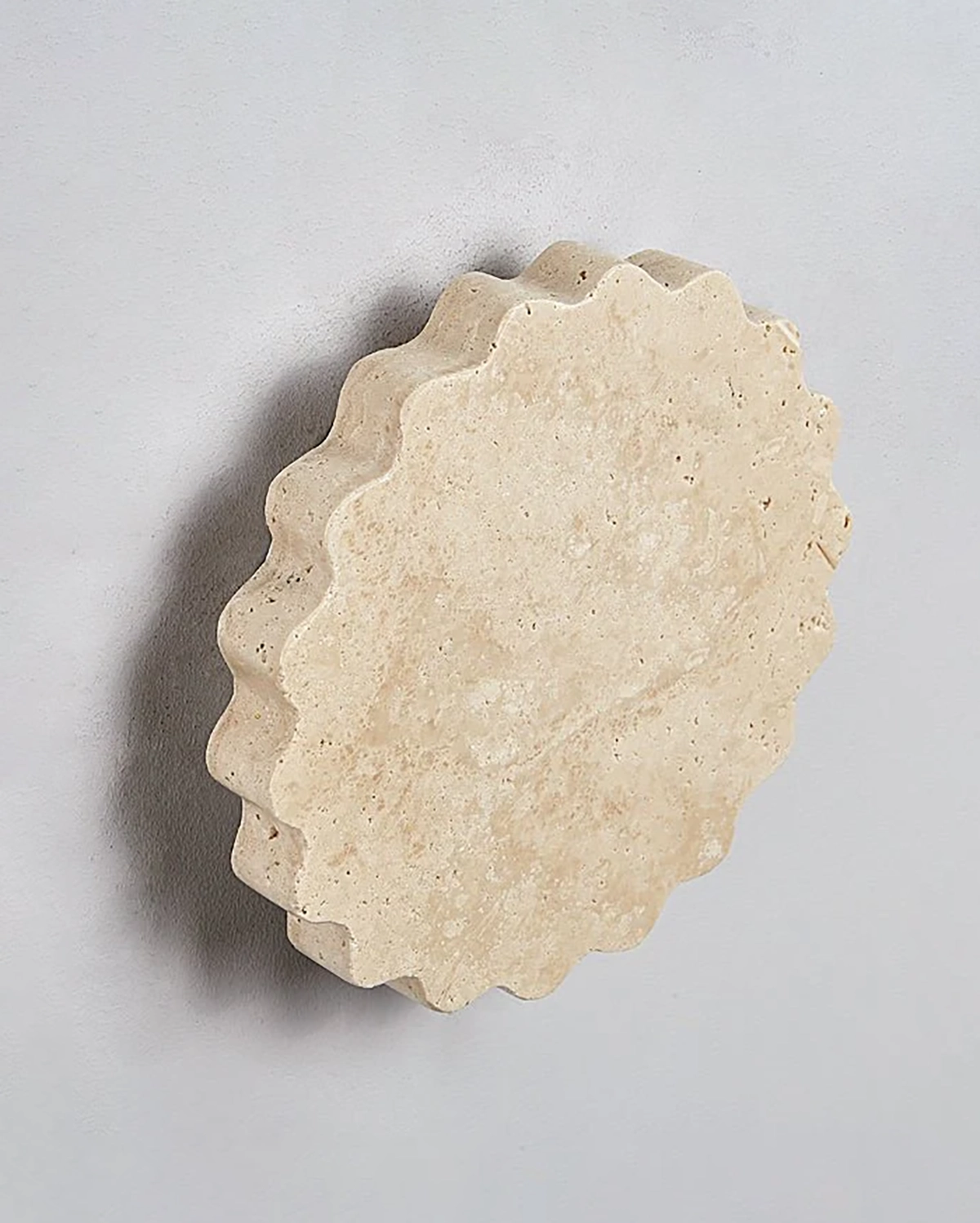 Luna Scallop Wall Lamp