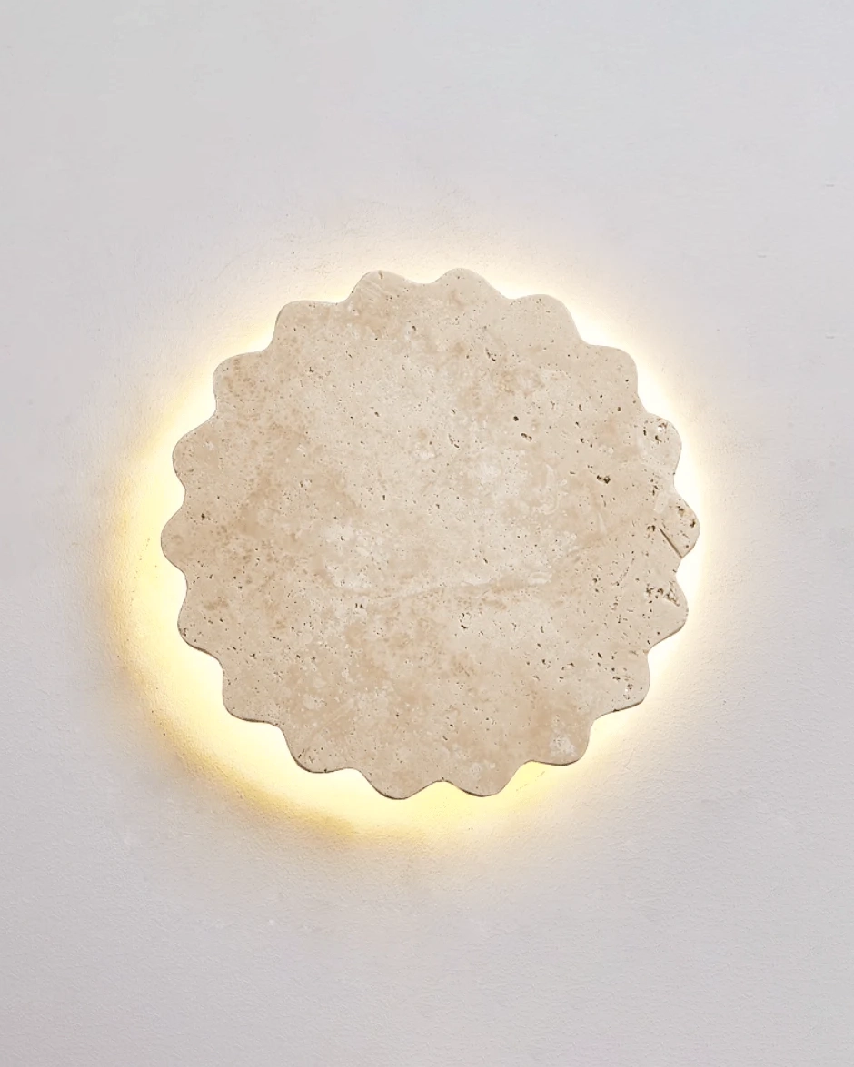 Luna Scallop Wall Lamp