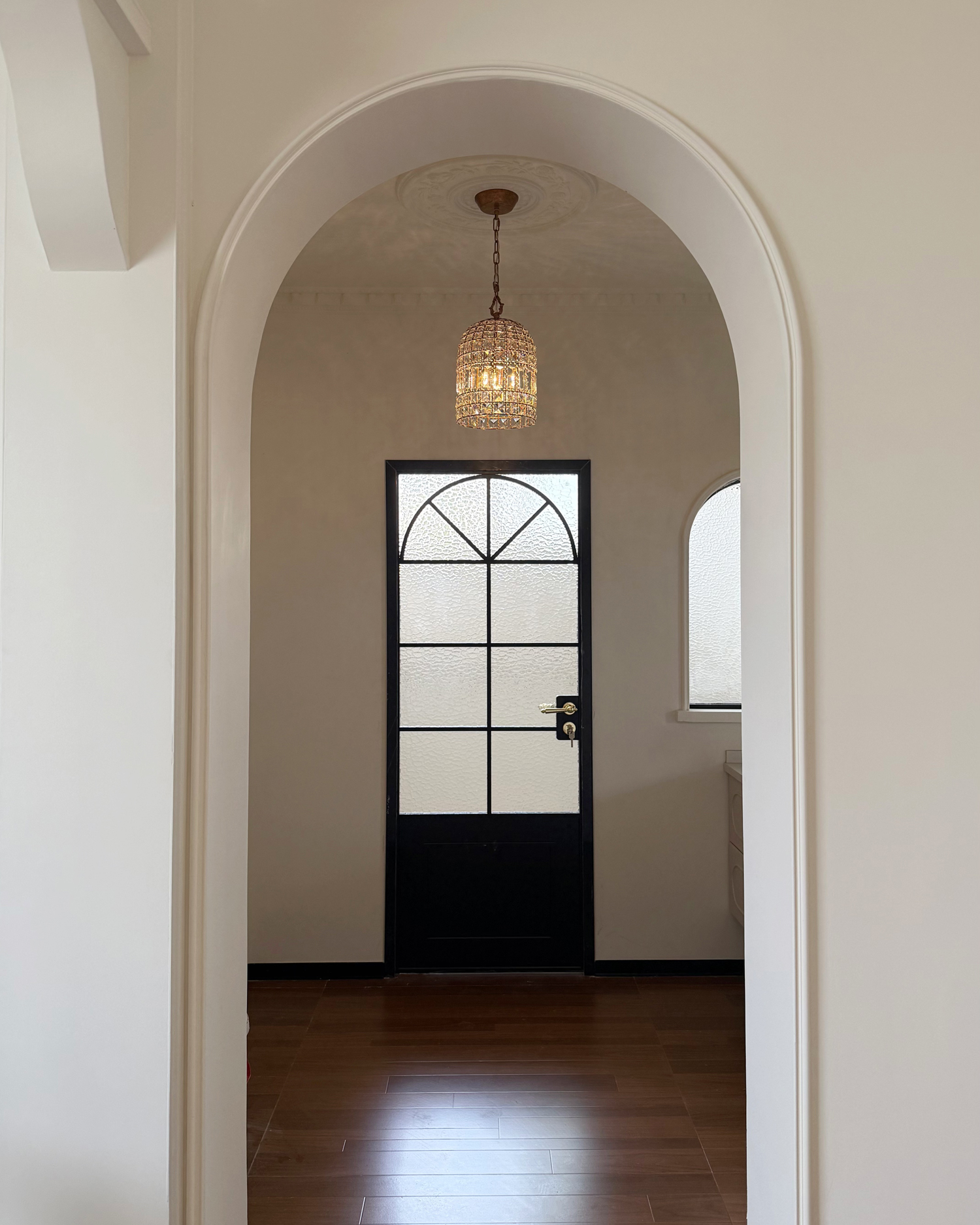 Lumiere Cage Pendant Light