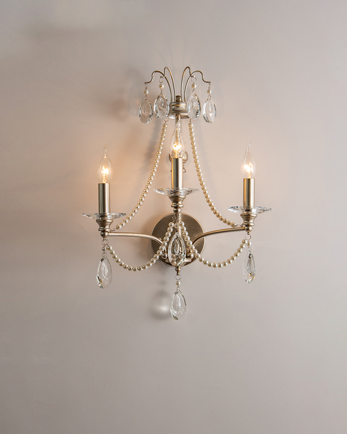 Versailles Pearl Wall Sconce