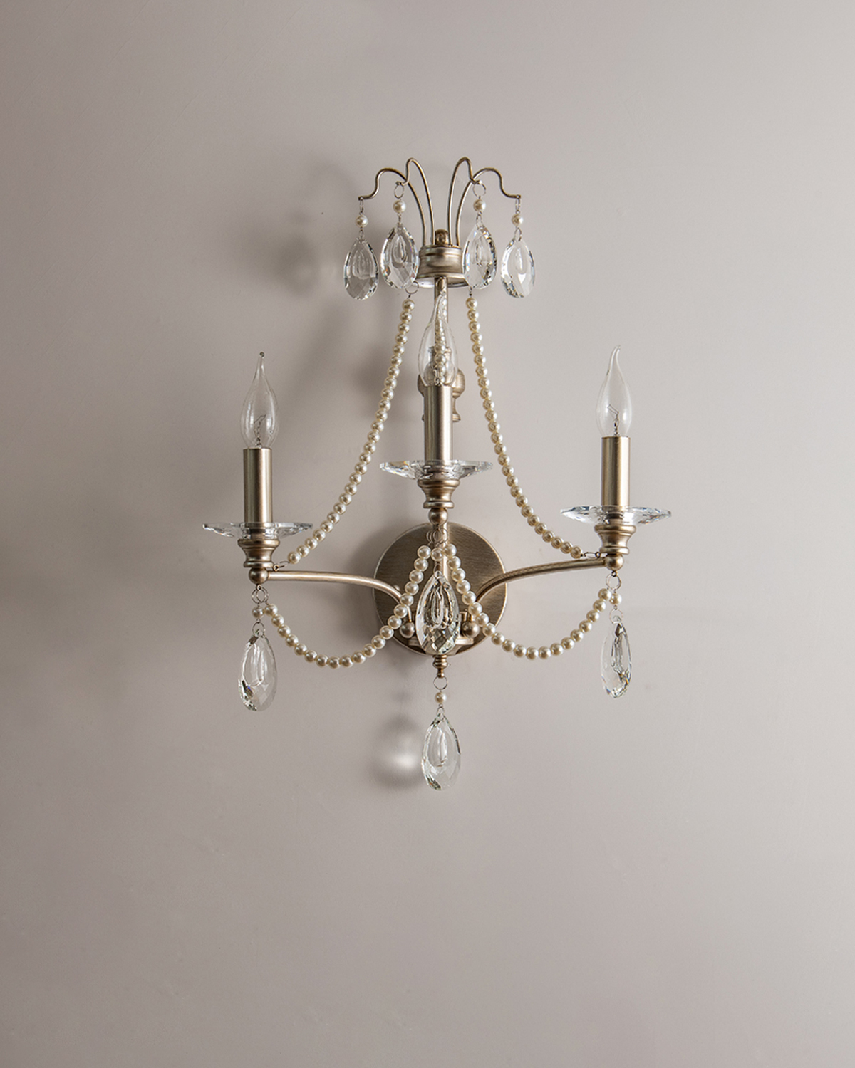 Versailles Pearl Wall Sconce