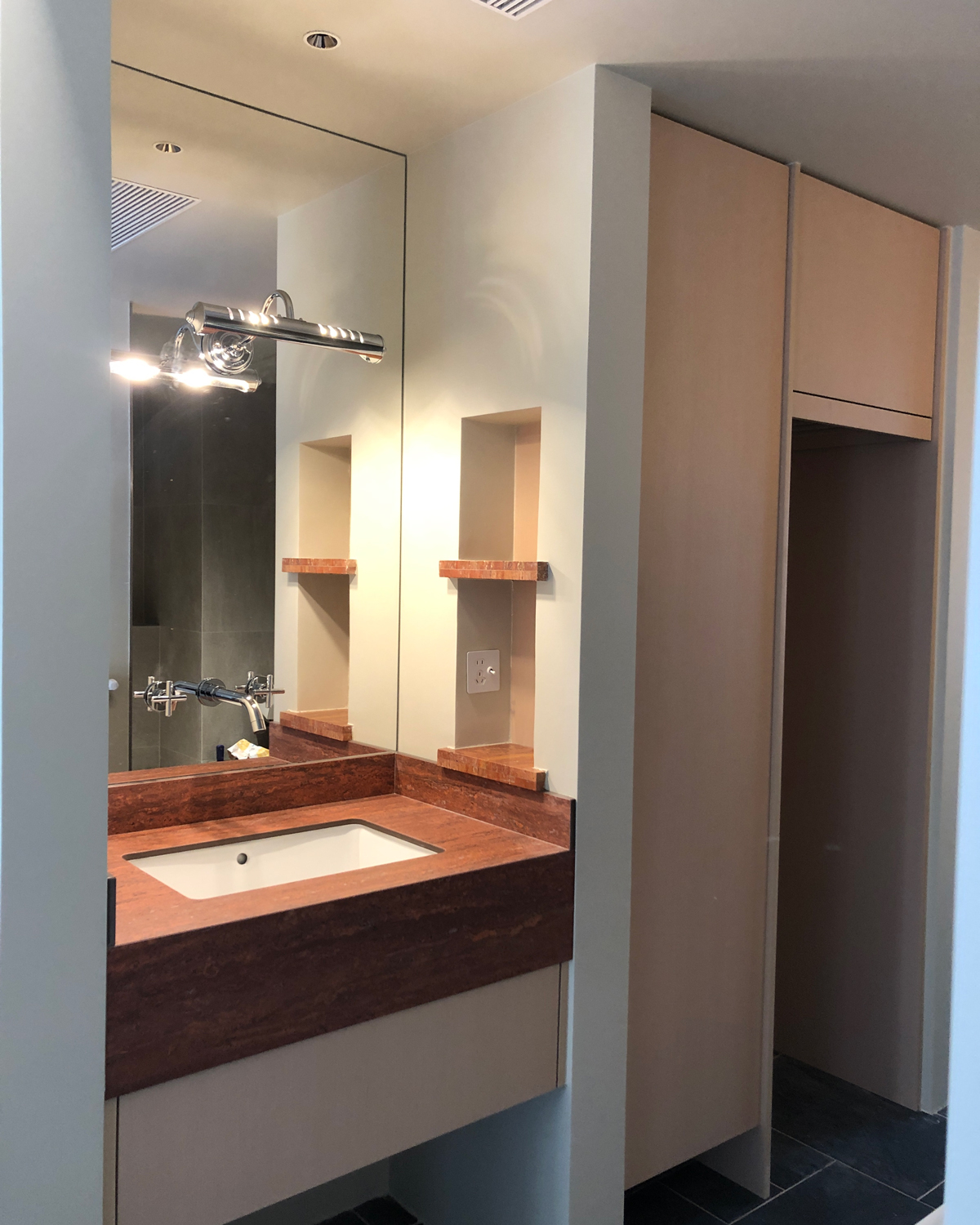 Lustra Beam Wall Light