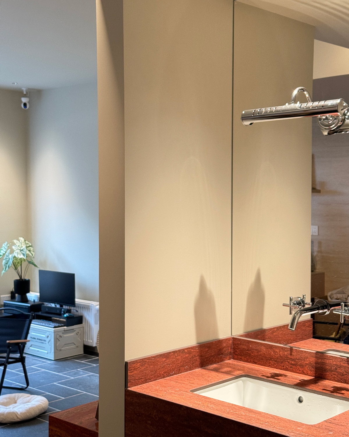 Lustra Beam Wall Light