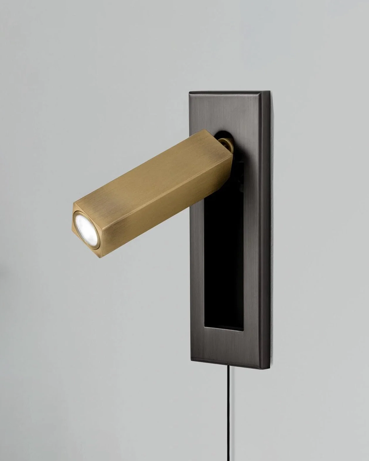 Embedded Bedside Sconce
