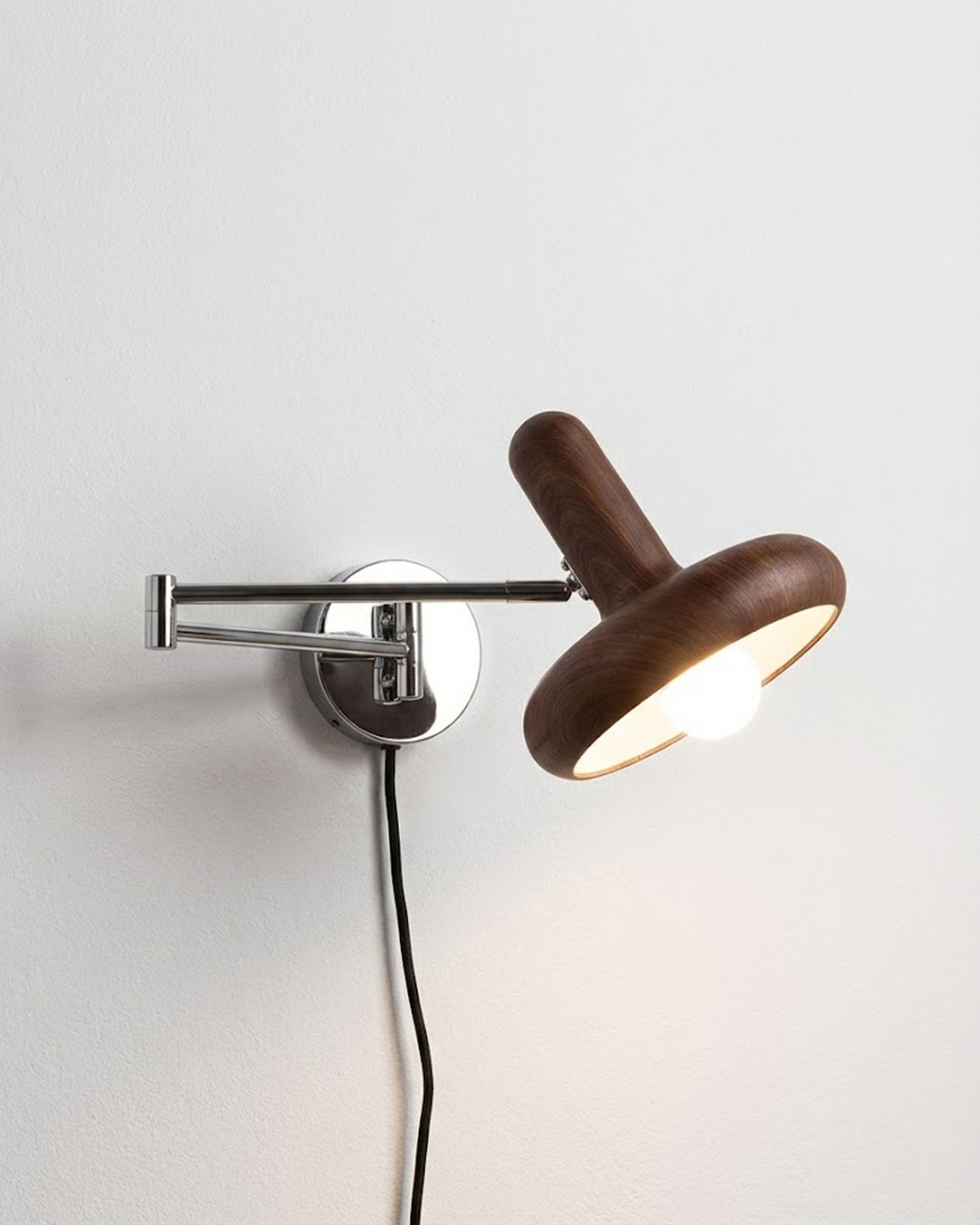 Huddle Swing Wall Lamp