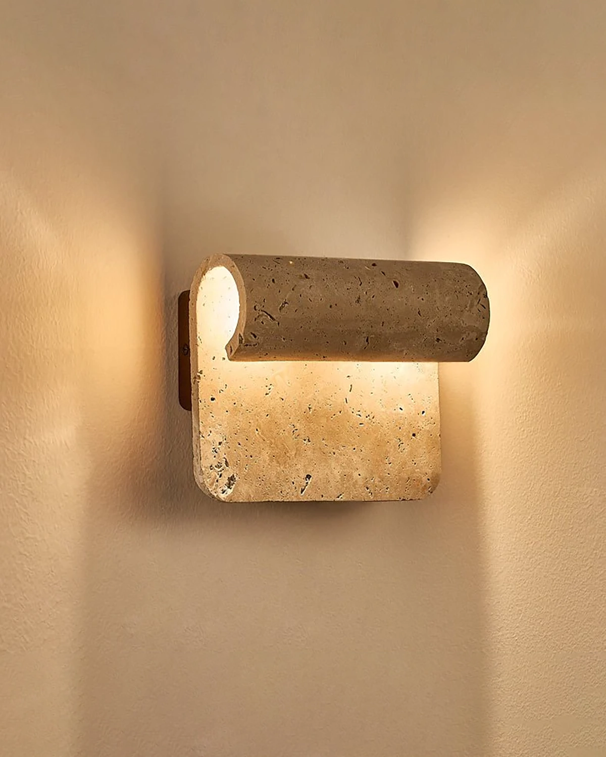 Vaelan Wall Lamp