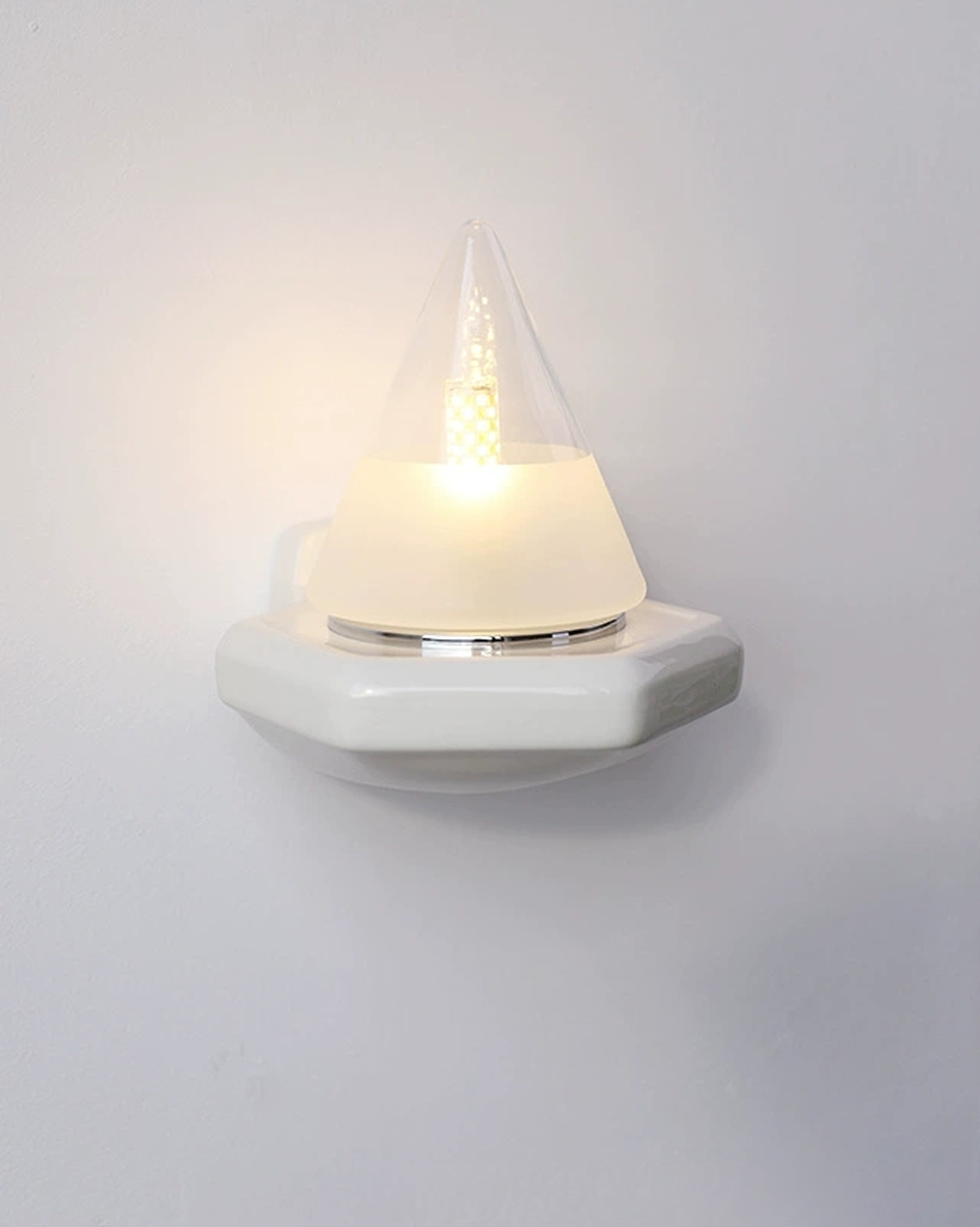 Allure Cone Wall Lamp