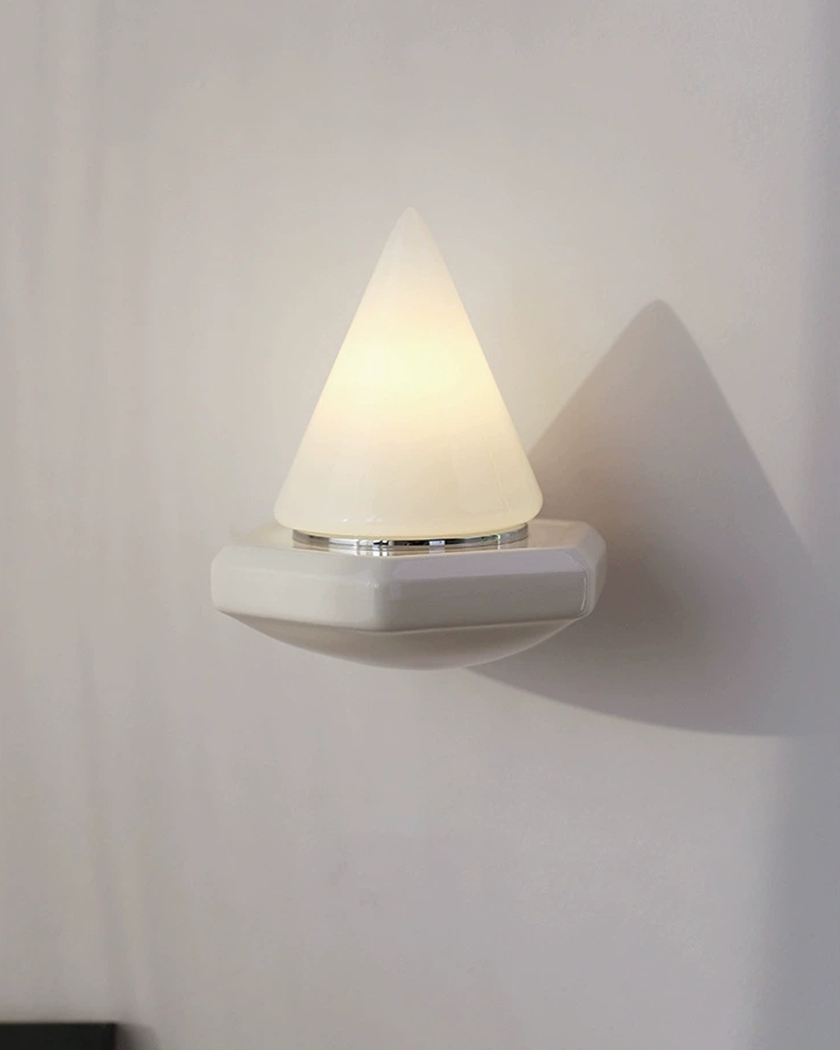 Allure Cone Wall Lamp