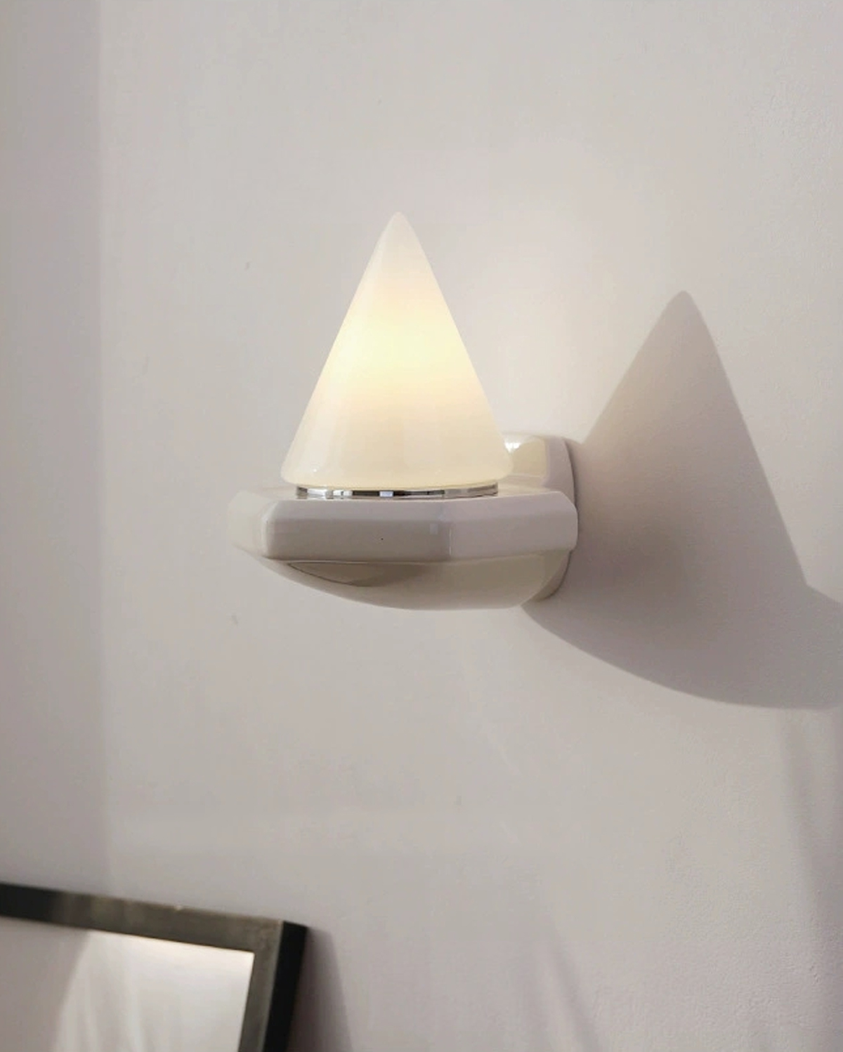 Allure Cone Wall Lamp