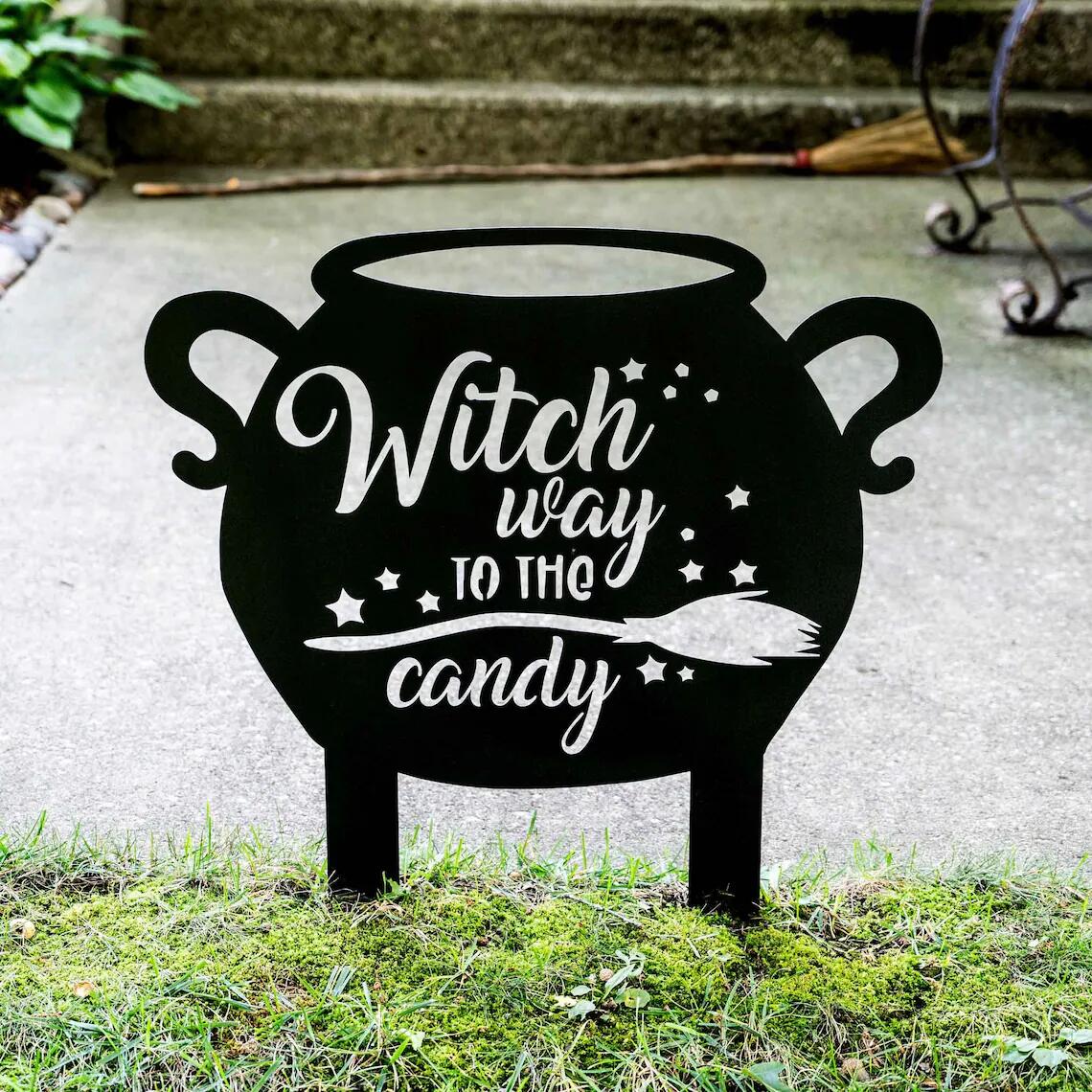 Metal Yard Art for Halloween, Witches Decor