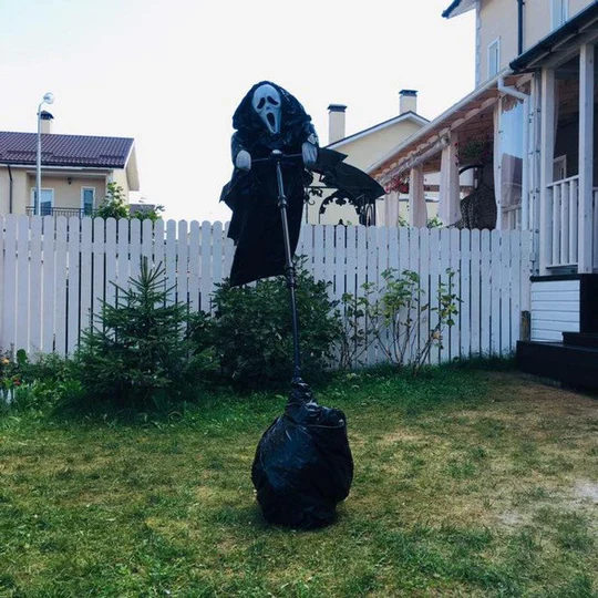 Halloween Courtyard Decoration Scream Scarecrow