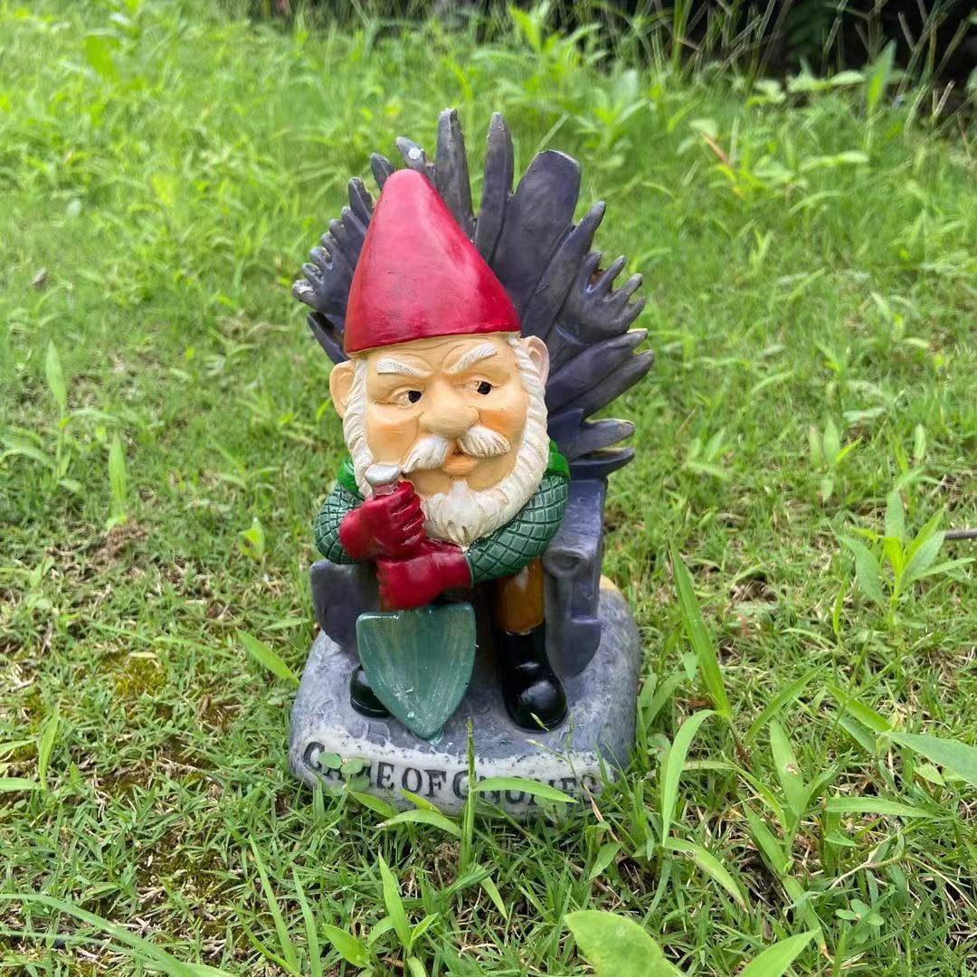 Game of Gnomes Garden Statue