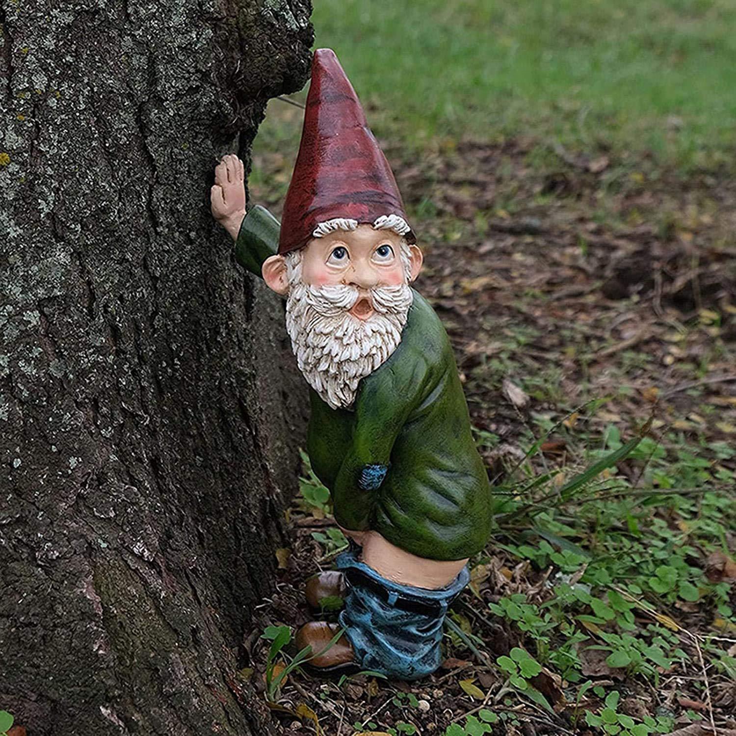 Funny peeing gnome Gnome Garden Statue