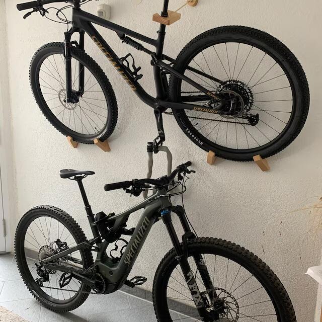Bike wall mount