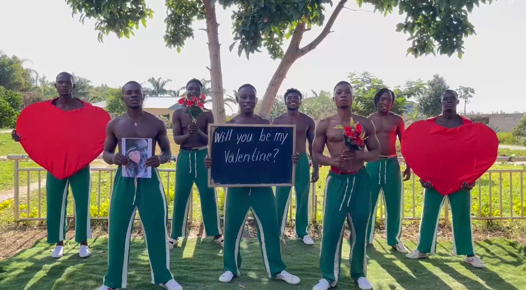 Feliz Aniversário Africano-Vídeo de saudação de África-Africano Cantando Parabéns-Aniversário Africano-Personalized Video Gift From Africa-Wish From Africa-greetings from africa-blessings from africa-wishes from africa