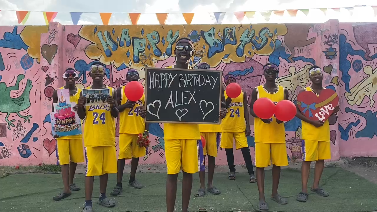 Happy Boys-Yellow basketball