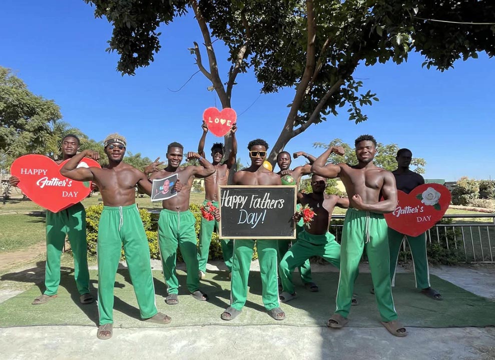  greeting from Africa-Wishes from Africa-African wishes-birthday wishes from Africa video-African Hulk Team