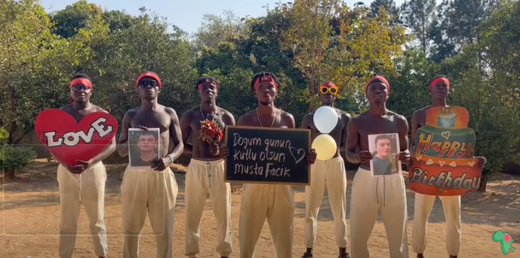 Všetko najlepšie k narodeninám z Afriky-pozdrav z afriky-Pozdravujeme Ťa z Afriky
