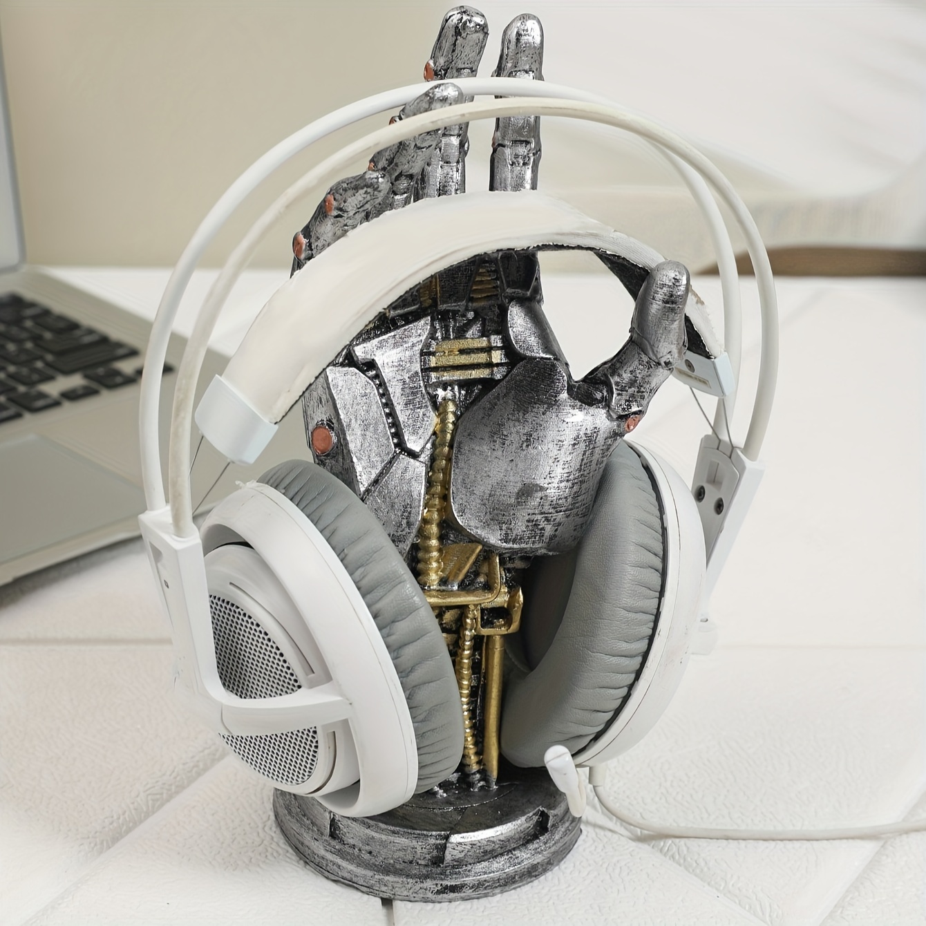 Cyberpunk Robot Arm Bracket