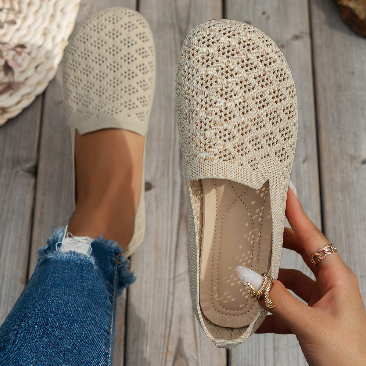 Women's Knitted Hollow Flat Shoes