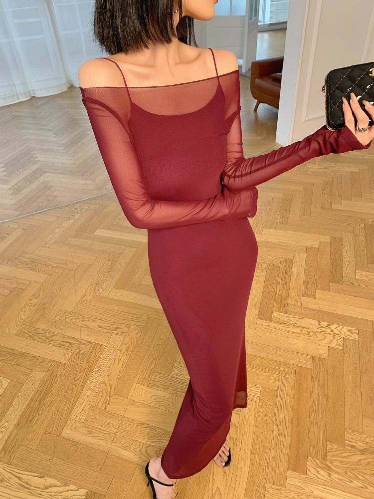 DRESS