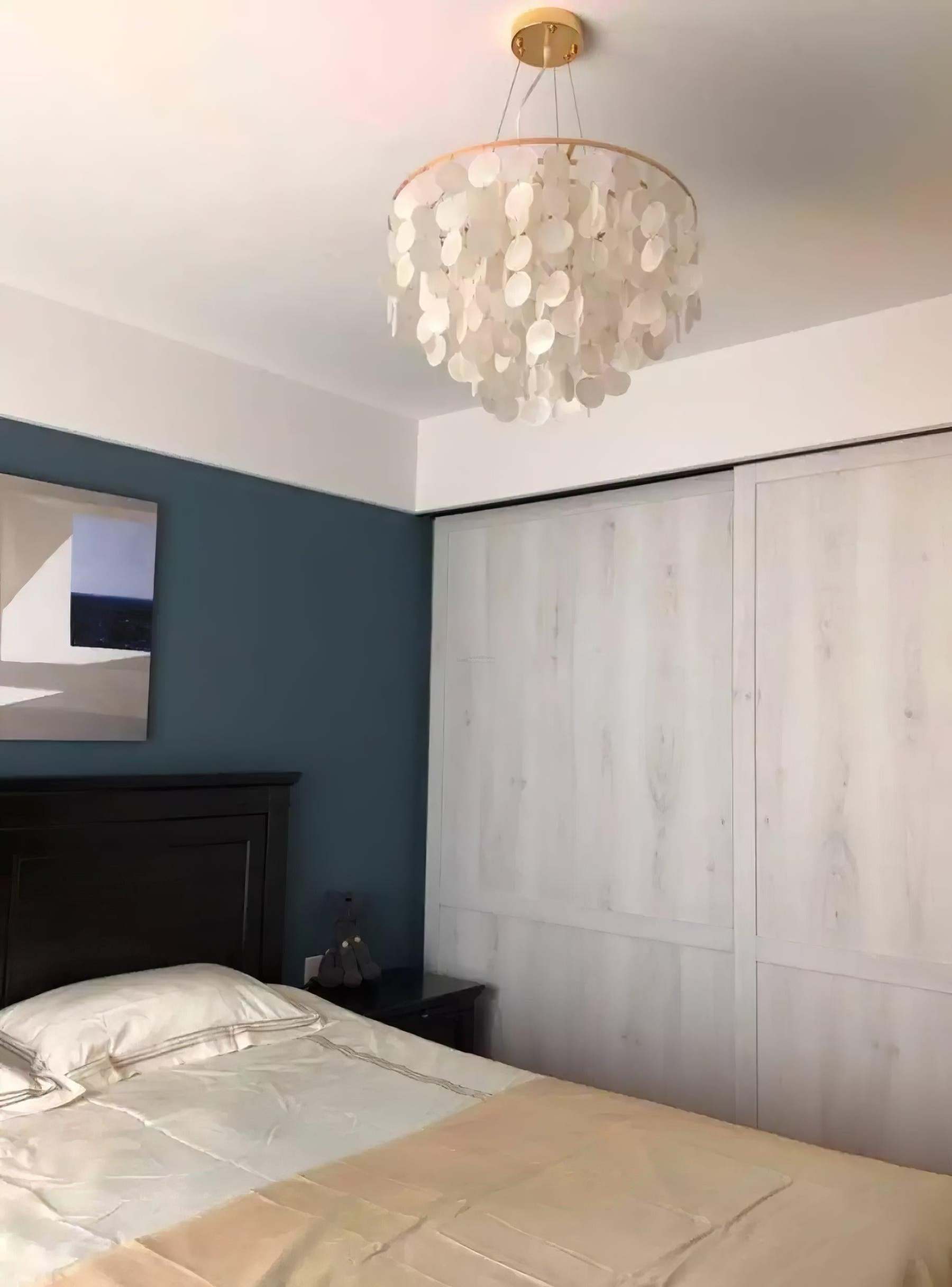 Shell Wind Chime Chandelier ∅ 19.7″-Sylvia Space