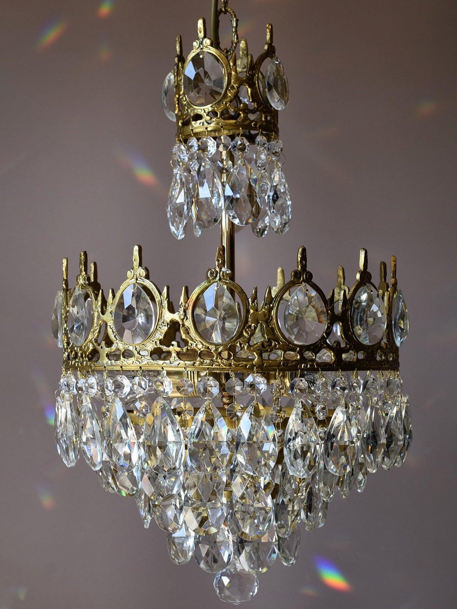 Vintage Crystal Chandelier-Sylvia Space