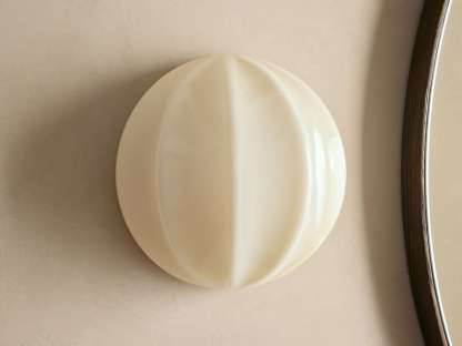 Agnes Clamshell Sconce