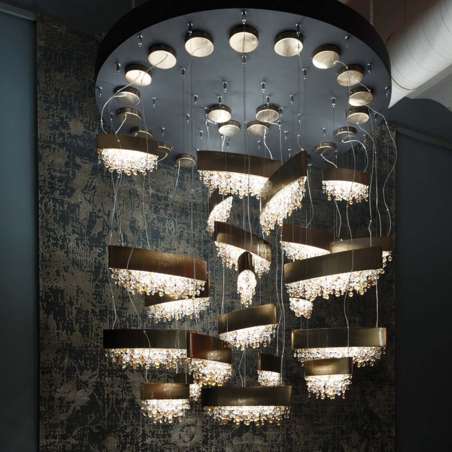 Olà S4 OV 100 | 4-Light Modern Chandelier - Masiero-Sylvia Space