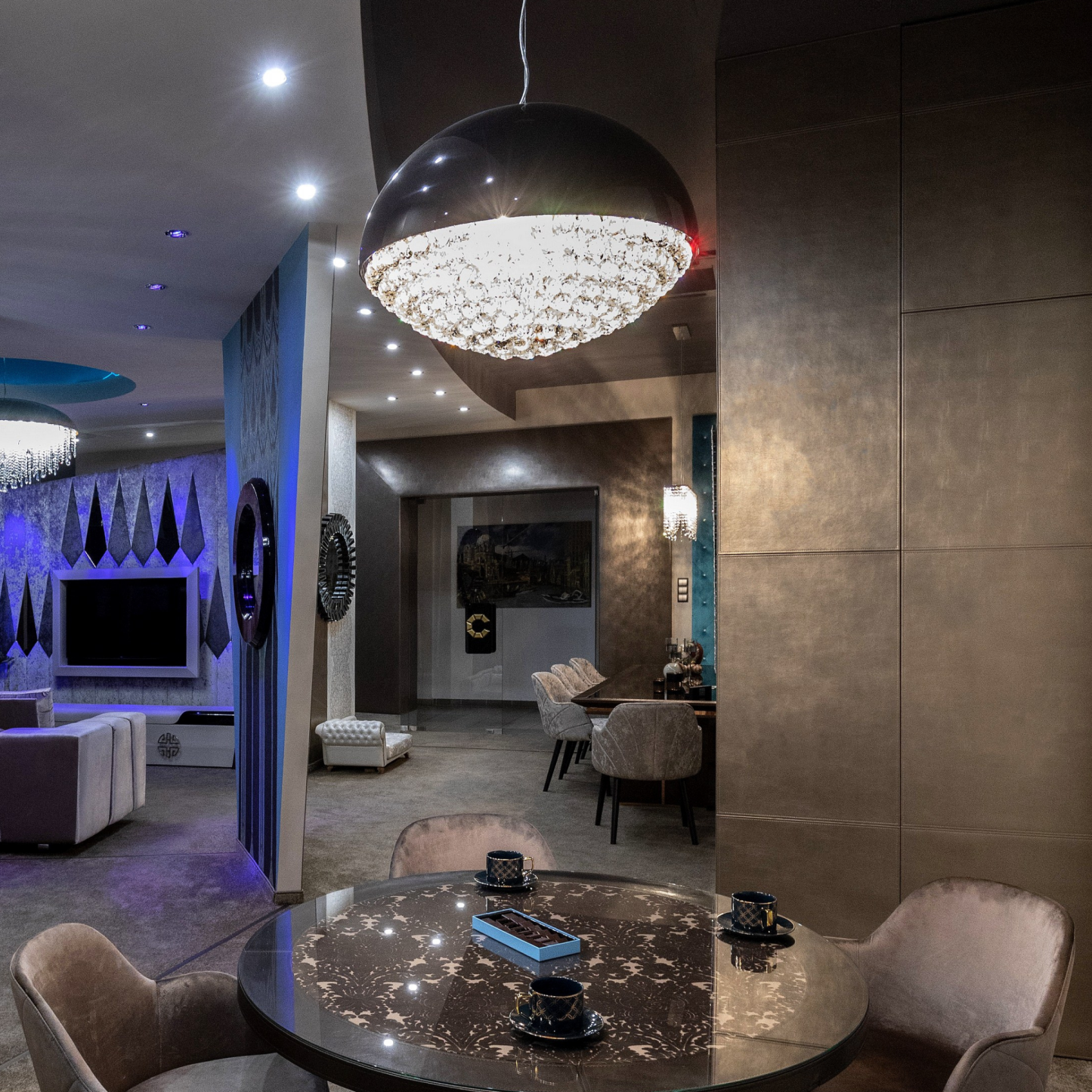 Crystal Bell Modern Glass Chandelier - Luchiante-Sylvia Space