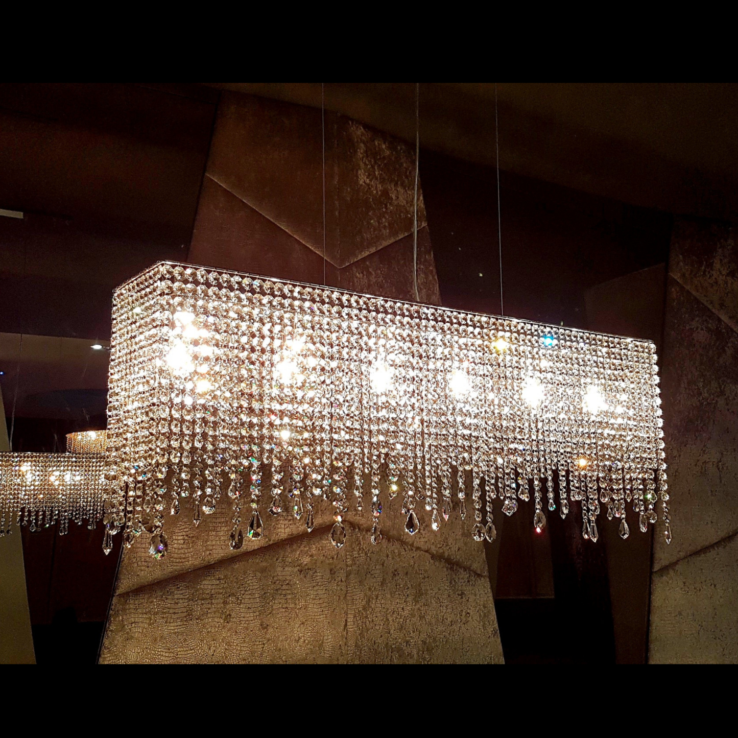 Linea (Various Sizes) Modern Glass Chandelier - Luchiante-Sylvia Space