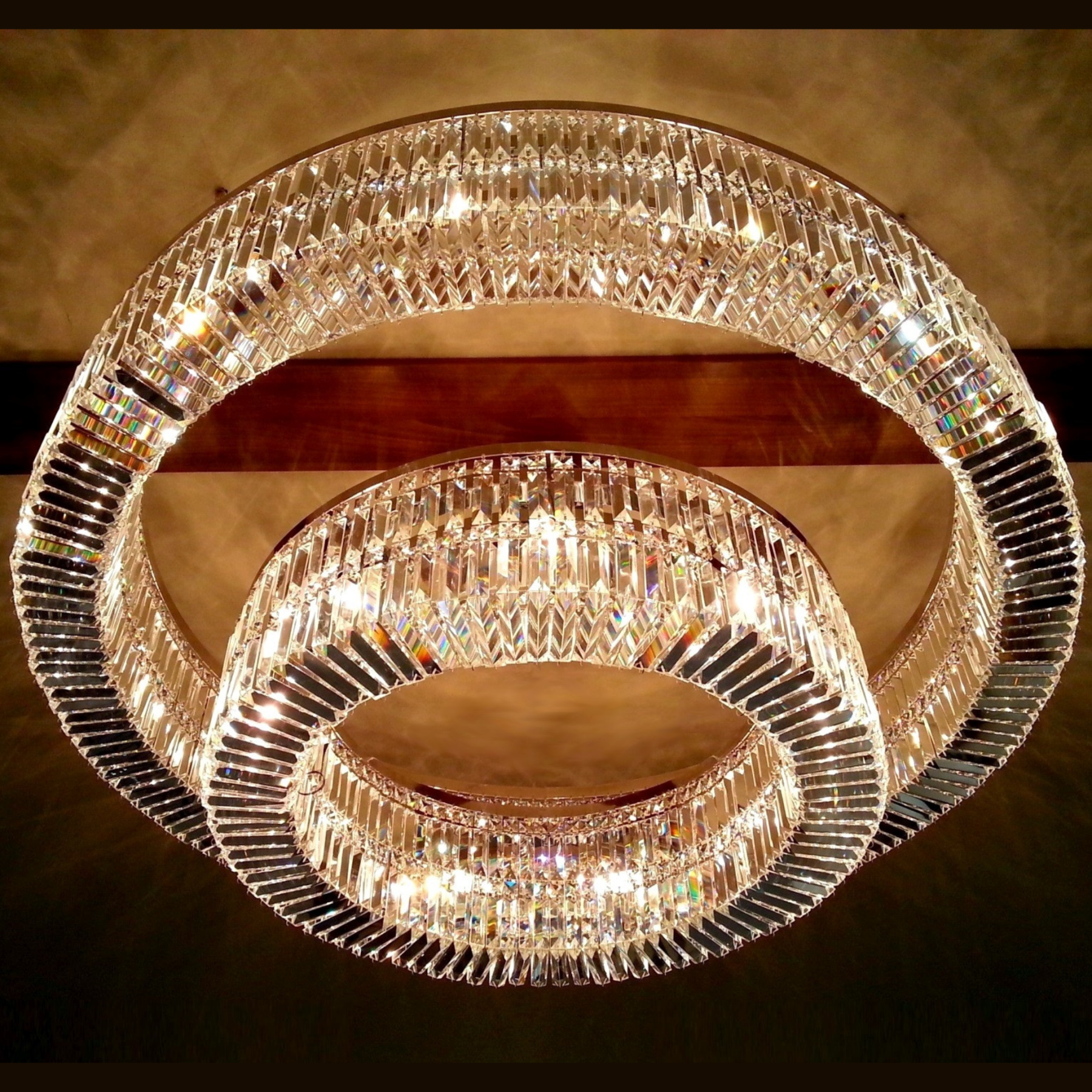Victory Round Modern Glass Chandelier - Luchiante.-Sylvia Space