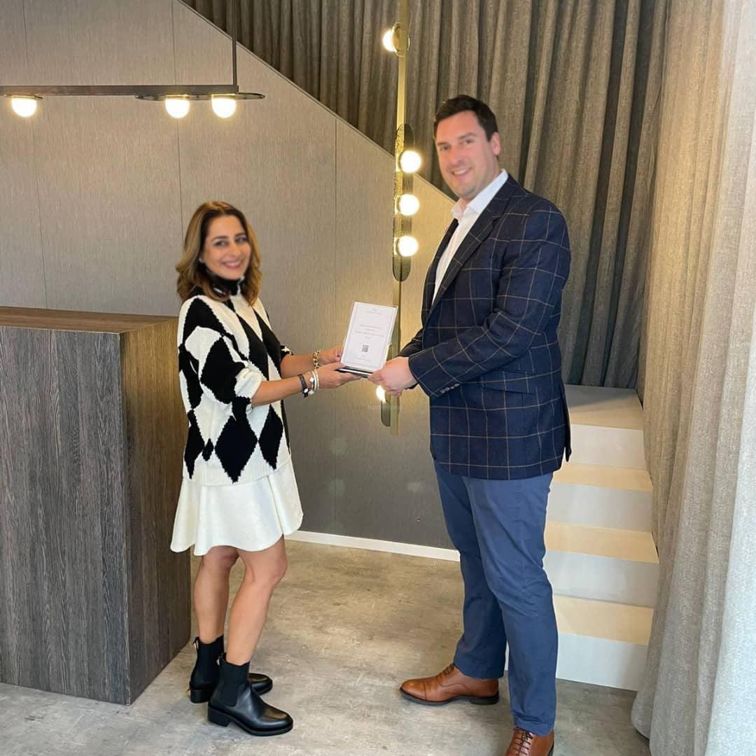 Modulo Horizontal LinearChandelier-Sylvia Space