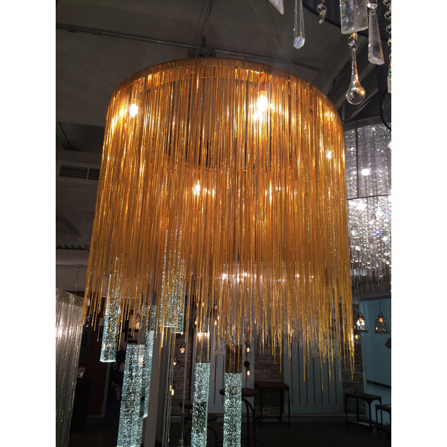 Fountain Ave Round Pendant