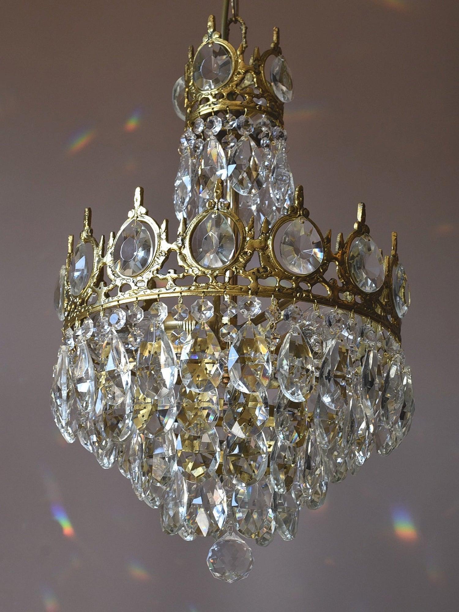 Vintage Crystal Chandelier-Sylvia Space