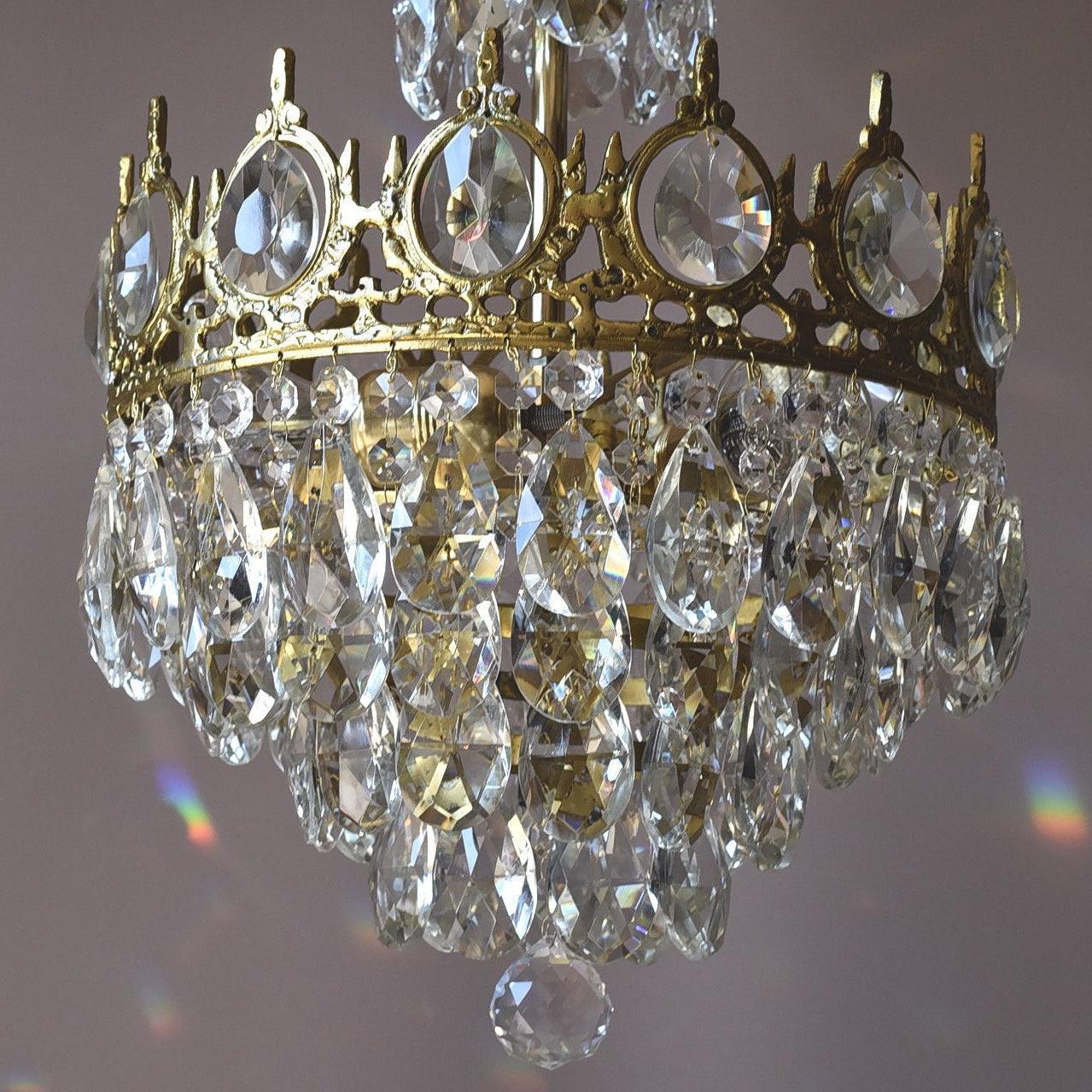Vintage Crystal Chandelier-Sylvia Space