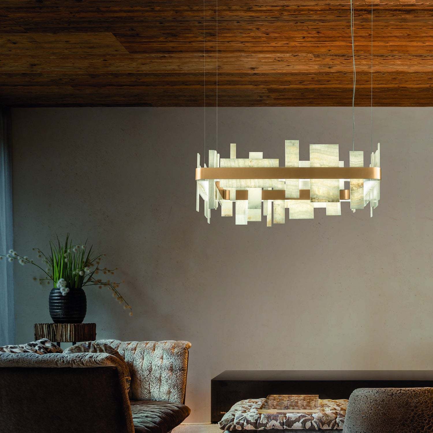 Honicé Onyx Ring Modern Chandelier [2 Sizes] - Masiero-Sylvia Space