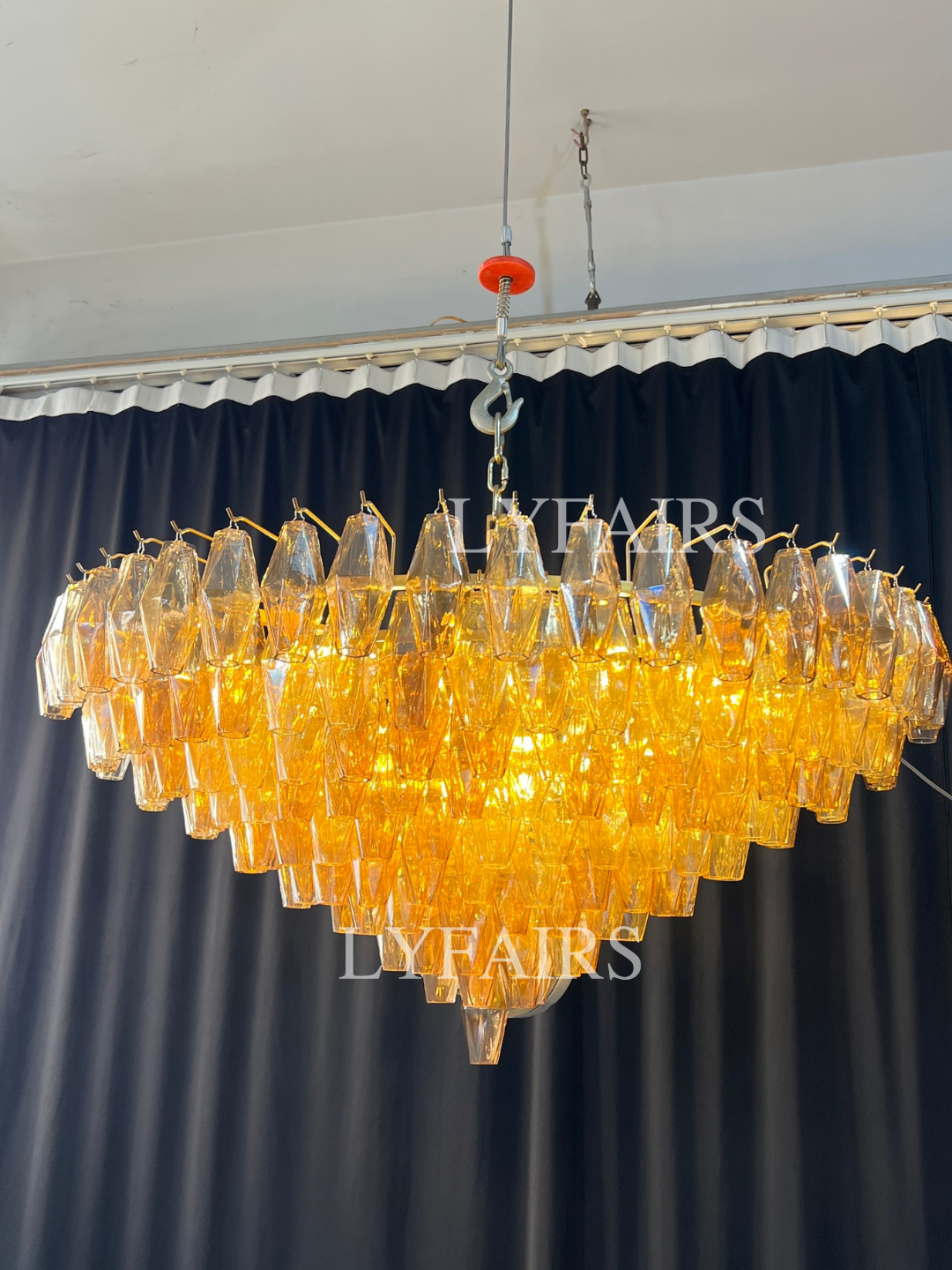 Modern Round/Rectangular/Funnel Smoke Glass Chandelier for Low-ceiling