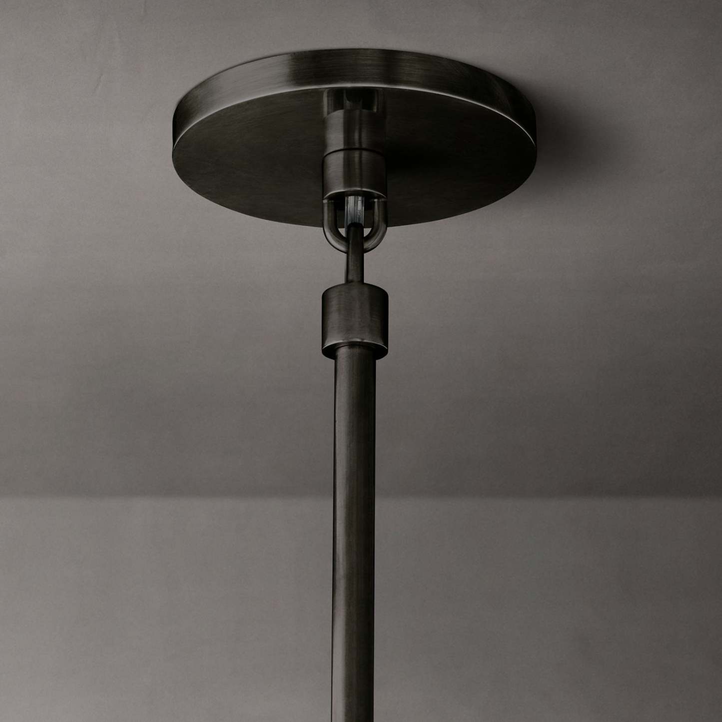 CHAMPEAUXE PENDANT 4"D