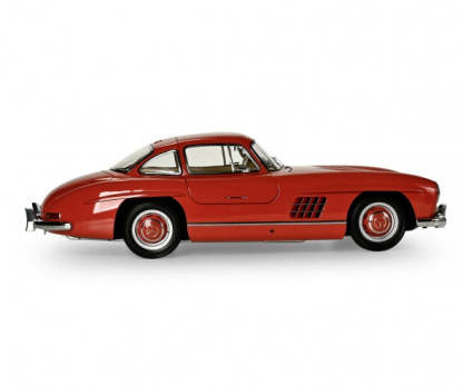 MERCEDES 300 SL 1/8 SCALE