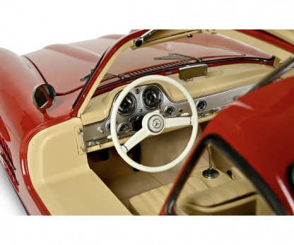 MERCEDES 300 SL 1/8 SCALE